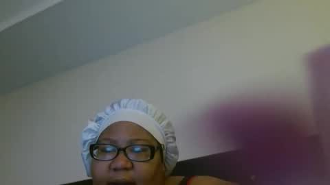 Snapshot of diamondbbwqueen chatting on May 2026 02:02:02 PM diamondbbwqueen online show from May 2026 02:02:02 PM