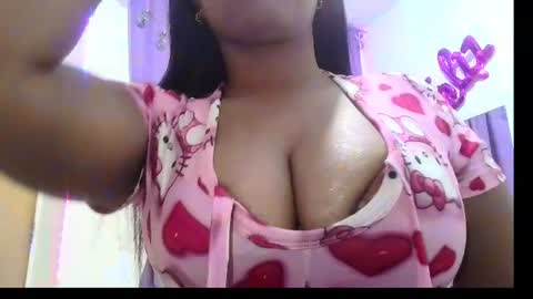 Snapshot of diamondd_gold chatting on June 2026 01:20:02 PM diamondd_gold online show from June 2026 01:20:02 PM