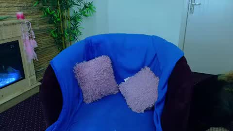Diamond Milf online show from June 2026 04:39:02 AM