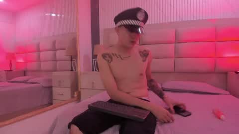 diamondss_1 online show from May 2026 09:34:01 PM