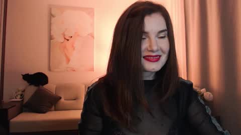 Diana DeLua online show from September 2025 06:45:01 PM