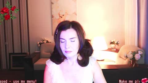 Diana DeLua online show from November 2025 11:54:01 AM