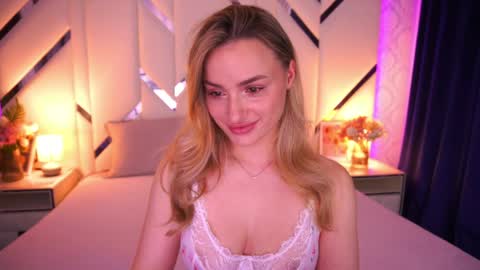 diana_nova online show from May 2026 01:16:02 PM