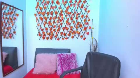 Diana online show from February 2025 03:32:01 PM