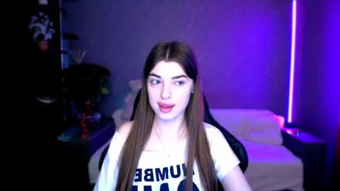 DIANA  online show from November 2025 11:57:02 AM