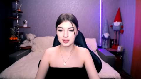 DIANA  online show from December 2025 09:32:02 PM