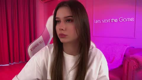 Diana online show from April 2026 06:27:01 AM