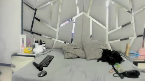 dianarous online show from January 2025 09:24:02 AM