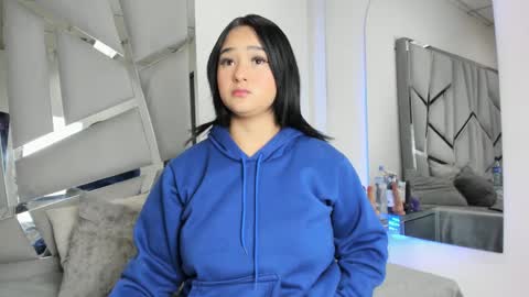 dianarous online show from October 2025 04:55:01 AM