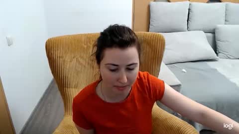 dianasmiey7 online show from April 2026 12:19:02 PM