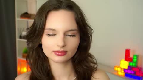 Diana online show from October 2025 10:12:01 AM