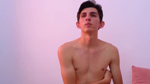 Ana  Leo online show from March 2025 12:58:02 PM