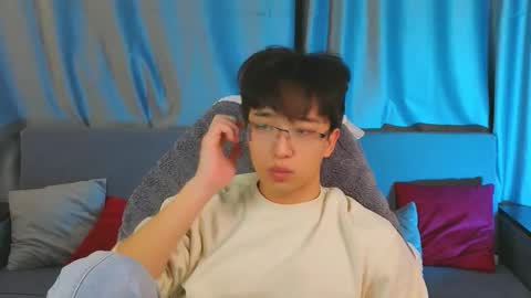 Snapshot of dianinav chatting on February 2026 02:32:02 PM Adam online show from February 2026 02:32:02 PM