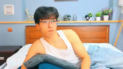 Snapshot of dianinav chatting on February 2026 12:41:01 PM Adam online show from February 2026 12:41:01 PM