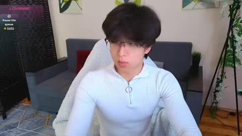 Adam online show from April 2026 08:48:01 AM