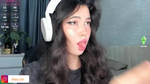 Diara online show from November 2025 01:26:02 PM