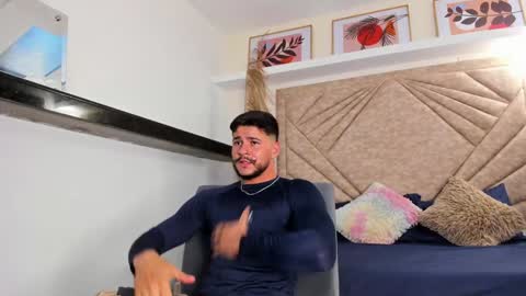 Snapshot of dickgriffith chatting on January 2025 10:19:01 PM Dick Griffith online show from January 2025 10:19:01 PM