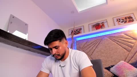 Snapshot of dickgriffith chatting on January 2025 02:03:02 PM Dick Griffith online show from January 2025 02:03:02 PM