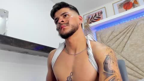 Snapshot of dickgriffith chatting on February 2025 06:37:01 PM Dick Griffith online show from February 2025 06:37:01 PM