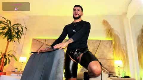 Snapshot of dickgriffith chatting on November 2025 11:01:02 AM Dick Griffith online show from November 2025 11:01:02 AM