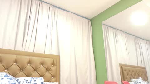 didoelizabeth online show from November 2025 12:27:02 PM