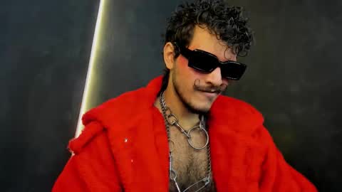 diemond_latinx98 online show from November 2025 02:09:01 PM