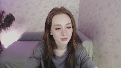 Hi im Alice 3 Im usualy online 03-10 or 17-21 UTC0 online show from March 2025 02:23:02 AM