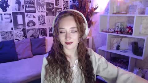 Hi im Alice 3 Im usualy online 03-10 or 17-21 UTC0 online show from November 2025 05:39:02 AM