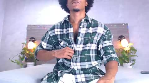 dilan_hall online show from May 2026 11:56:01 PM