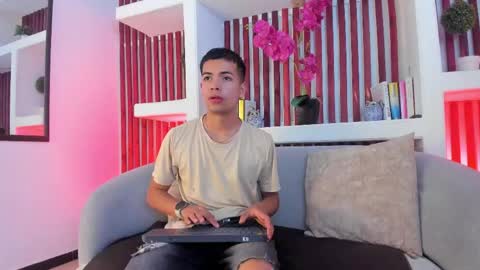 dilan_velvet online show from May 2026 12:35:01 PM