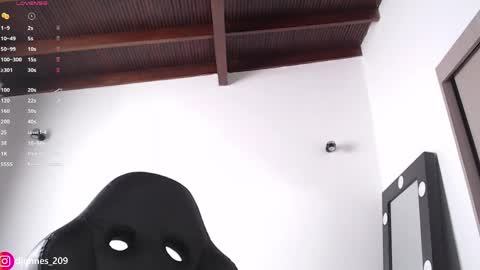 DilanJonnes online show from April 2026 06:06:02 PM