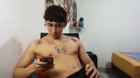 dillom420 online show from January 2025 04:03:01 AM