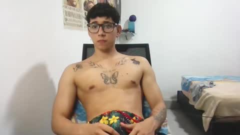 dillom420 online show from March 2025 01:42:02 AM