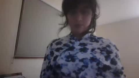 Snapshot of dimbobo2x chatting on September 2025 11:16:01 PM Roxxie Cleopatra online show from September 2025 11:16:01 PM