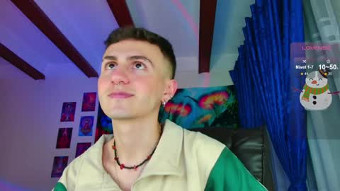 Snapshot of dimitri_bilak_ chatting on December 2024 01:07:02 AM Julian Independent Model online show from December 2024 01:07:02 AM