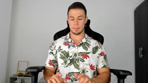 dimitricaruso online show from March 2025 05:00:02 AM