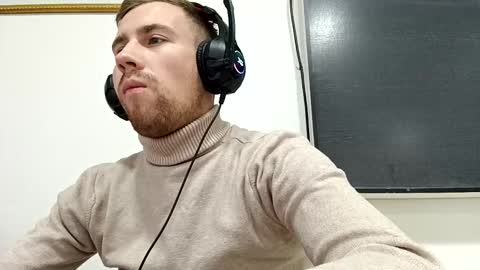 D  V  online show from December 2024 11:11:02 AM