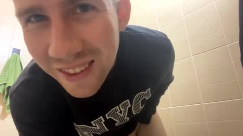 D  V  online show from December 2024 06:09:02 PM