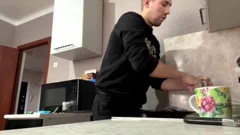 D  V  online show from January 2025 10:05:01 AM