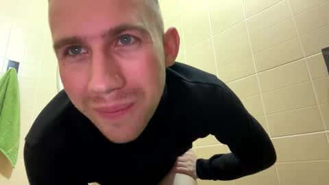 D  V  online show from January 2025 04:30:02 PM