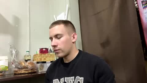 D  V  online show from February 2025 05:40:02 PM