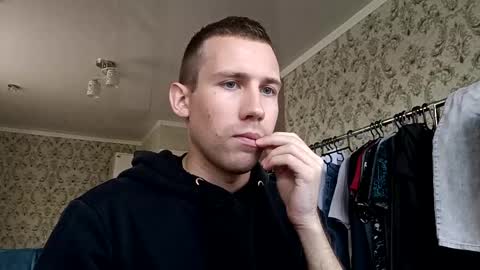 D  V  online show from September 2025 10:14:01 AM