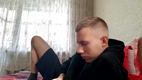 D  V  online show from September 2025 09:55:02 AM