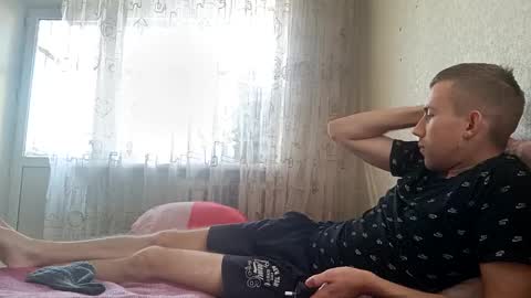 D  V  online show from October 2025 11:41:02 AM