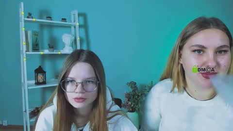 Snapshot of dina_bloom chatting on December 2025 09:26:02 AM dina_bloom online show from December 2025 09:26:02 AM