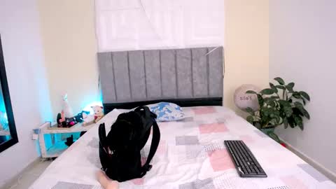 DINA online show from January 2026 10:36:01 PM