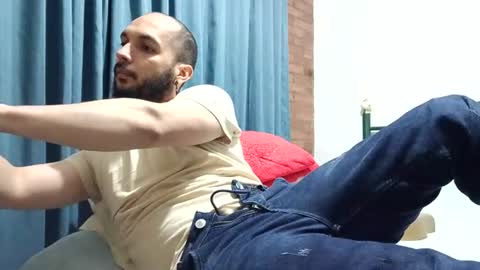 Snapshot of dinchtcams chatting on June 2026 06:07:02 AM Dincht online show from June 2026 06:07:02 AM