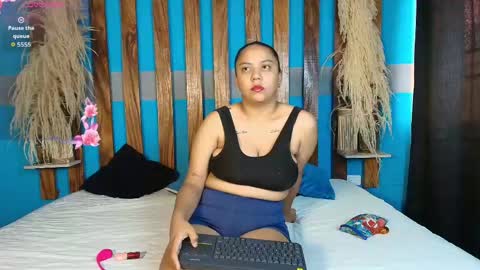 Snapshot of dinokoandkimcyci chatting on May 2026 12:15:01 PM dinokoandkimcyci online show from May 2026 12:15:01 PM