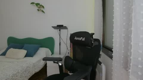 Anglica A online show from March 2026 07:03:02 PM