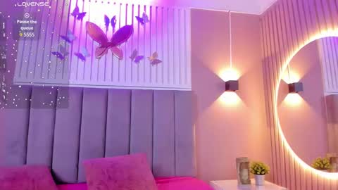 Cristal  online show from January 2025 09:35:01 AM